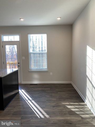 531 VIEW POINT WAY, Fredericksburg, VA 22405
