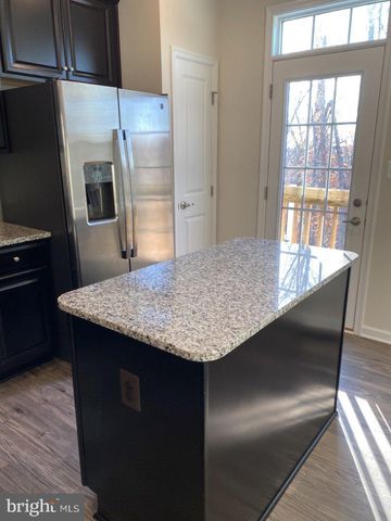 531 VIEW POINT WAY, Fredericksburg, VA 22405