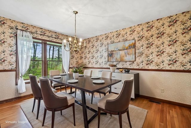 20 Crestwood Rd, North Reading, MA 01864