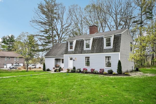 20 Crestwood Rd, North Reading, MA 01864