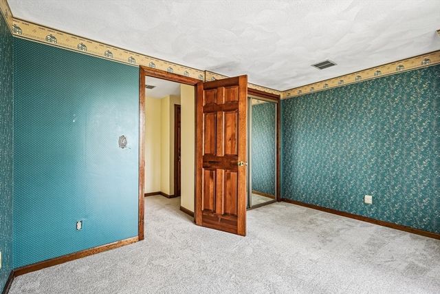 20 Crestwood Rd, North Reading, MA 01864