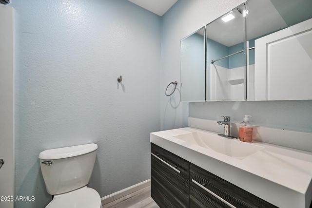 3025 N 32nd Street Apt 18, Phoenix, AZ 85018