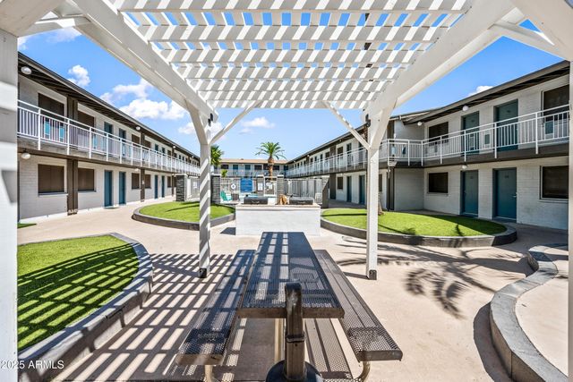 3025 N 32nd Street Apt 18, Phoenix, AZ 85018