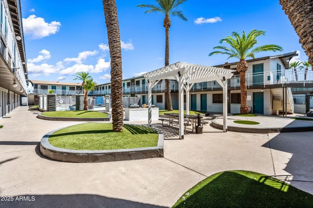 3025 N 32nd Street Apt 18, Phoenix, AZ 85018