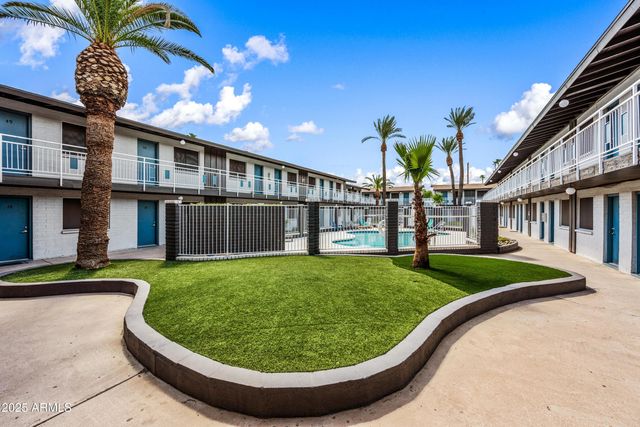 3025 N 32nd Street Apt 18, Phoenix, AZ 85018