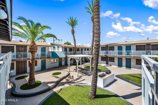 3025 N 32nd Street Apt 18, Phoenix, AZ 85018