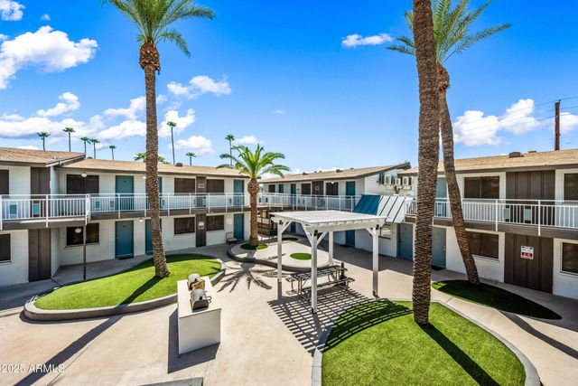 3025 N 32nd Street Apt 18, Phoenix, AZ 85018