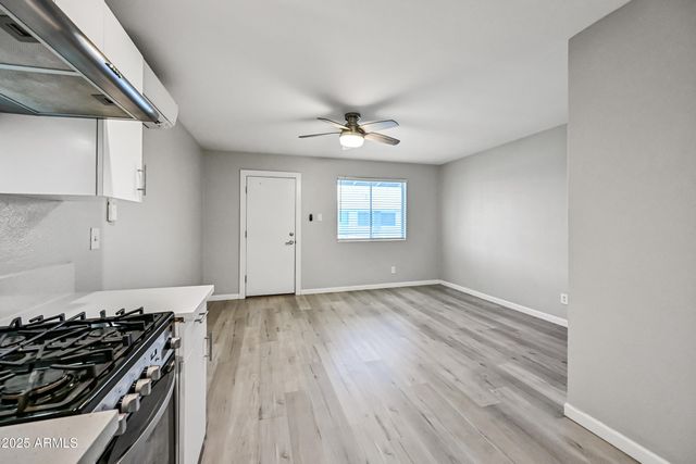 3025 N 32nd Street Apt 18, Phoenix, AZ 85018