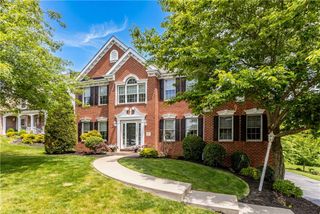 161 Foxchase Dr, North Strabane, PA 15317