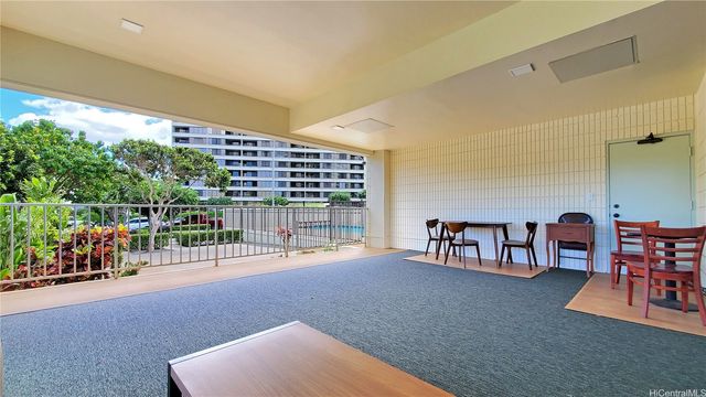 1160 Ala Napunani Street 1706, Honolulu, HI 96818