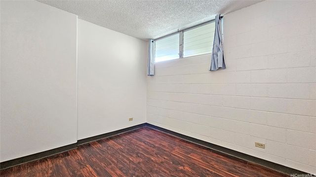 1160 Ala Napunani Street 1706, Honolulu, HI 96818