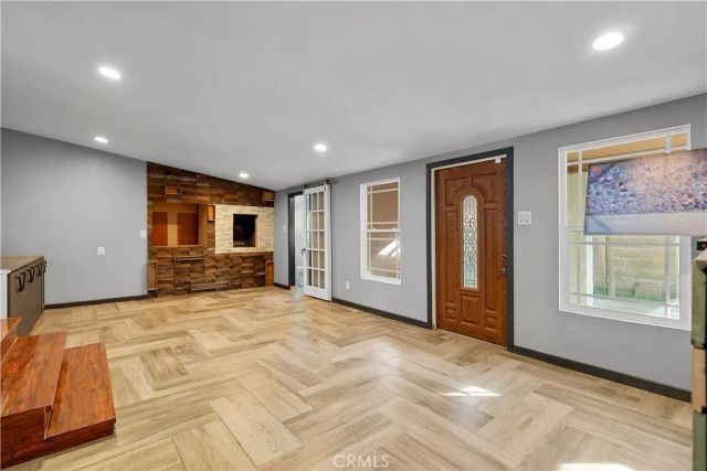 4512 W Watkins Way, Santa Ana, CA 92704