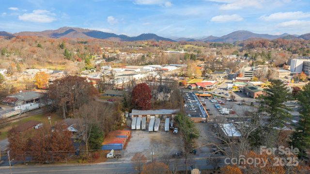 174 Miller Street, Waynesville, NC 28786