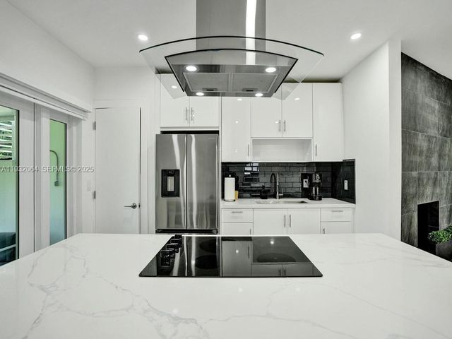 210 NE 85th St, El Portal, FL 33138