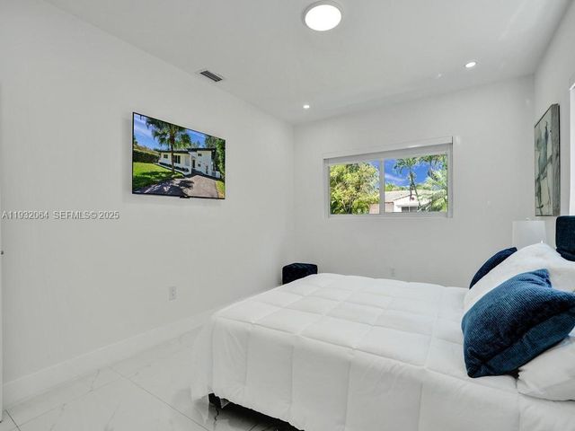 210 NE 85th St, El Portal, FL 33138