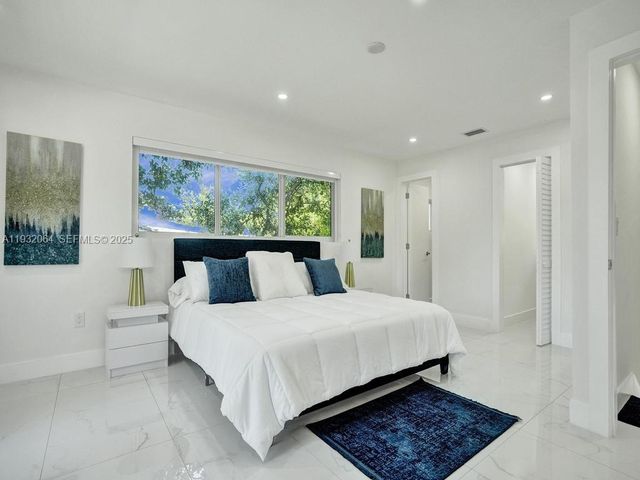 210 NE 85th St, El Portal, FL 33138