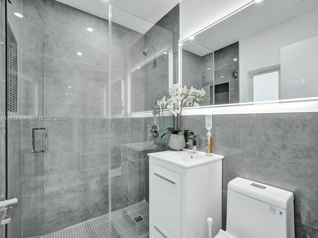 210 NE 85th St, El Portal, FL 33138