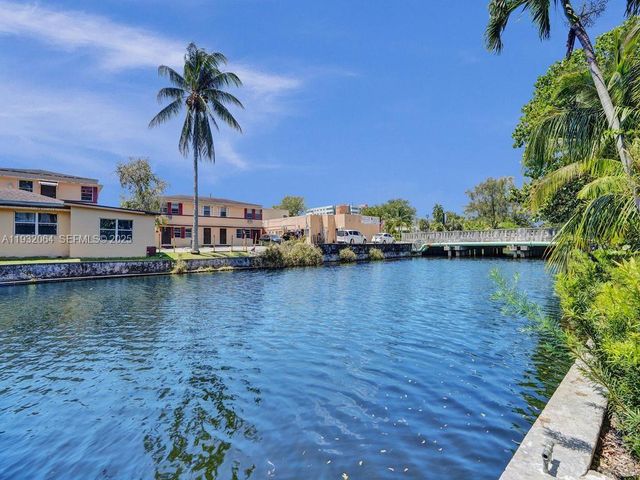 210 NE 85th St, El Portal, FL 33138