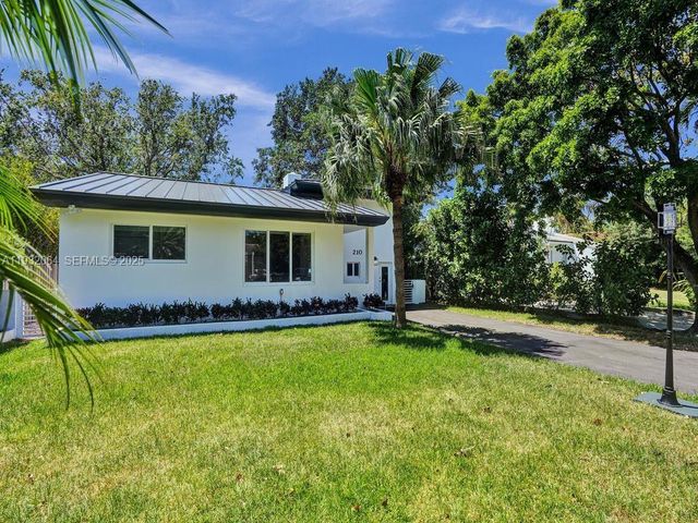 210 NE 85th St, El Portal, FL 33138