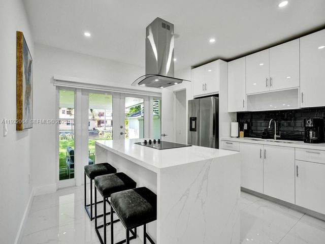 210 NE 85th St, El Portal, FL 33138