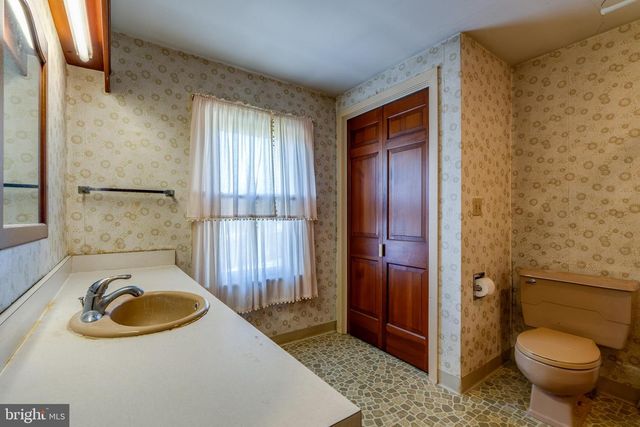 15 BUTTERMILK LN, Kirkwood, PA 17536