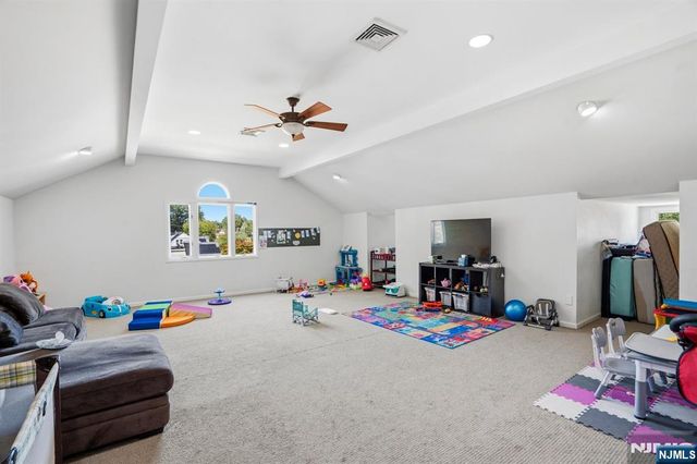 646 Teaneck Road, Teaneck, NJ 07666