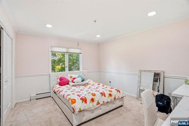 646 Teaneck Road, Teaneck, NJ 07666