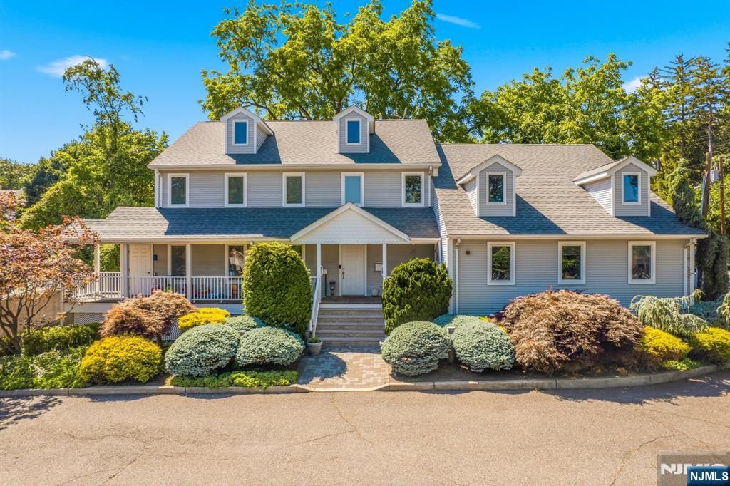 646 Teaneck Road, Teaneck, NJ 07666