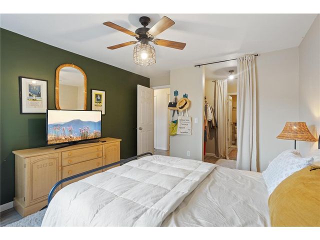 4820 Park Commons Drive #220, Minneapolis, MN 55416