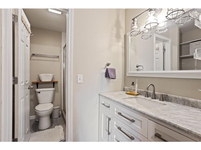 4820 Park Commons Drive #220, Minneapolis, MN 55416