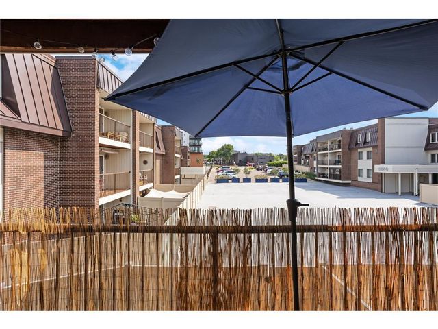 4820 Park Commons Drive #220, Minneapolis, MN 55416