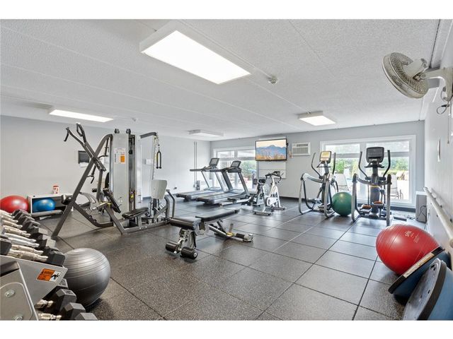 4820 Park Commons Drive #220, Minneapolis, MN 55416