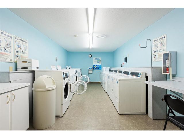 4820 Park Commons Drive #220, Minneapolis, MN 55416