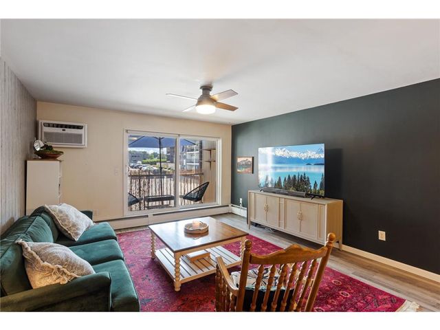 4820 Park Commons Drive #220, Minneapolis, MN 55416