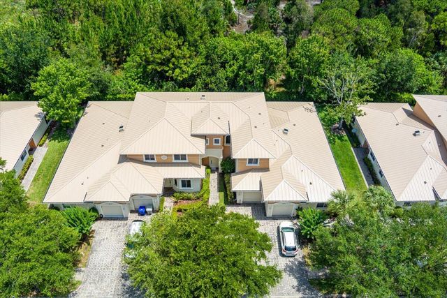 2597 SW Stockbridge Sq Square SW, Vero Beach, FL 32962