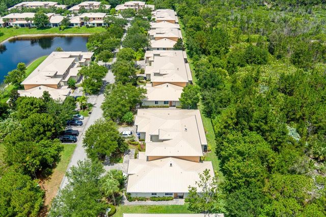 2597 SW Stockbridge Sq Square SW, Vero Beach, FL 32962