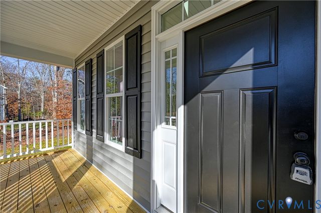 126 Hickory Ln, Bumpass, VA 23024