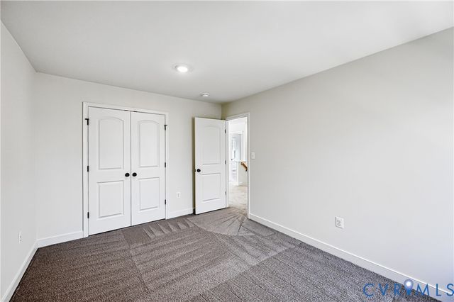 126 Hickory Ln, Bumpass, VA 23024
