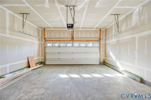 126 Hickory Ln, Bumpass, VA 23024