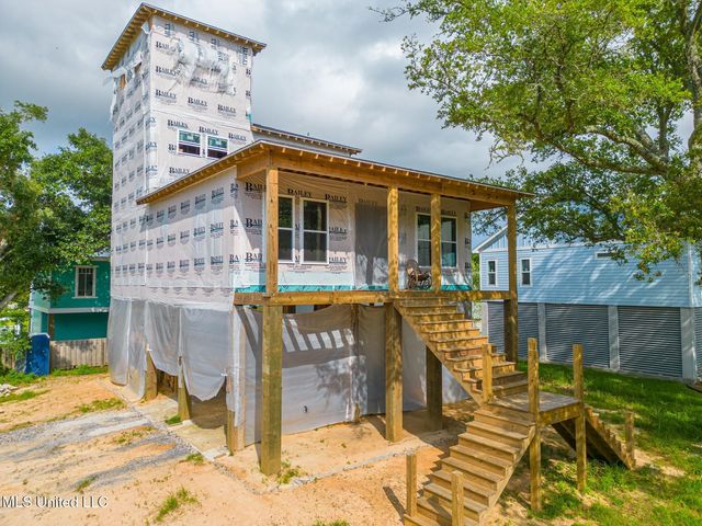 120 Beachview Drive, Pass Christian, MS 39571