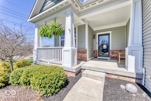 13782 Park Royal Way, Fishers, IN 46037