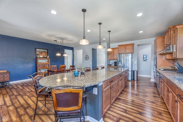 13782 Park Royal Way, Fishers, IN 46037