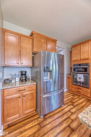 13782 Park Royal Way, Fishers, IN 46037