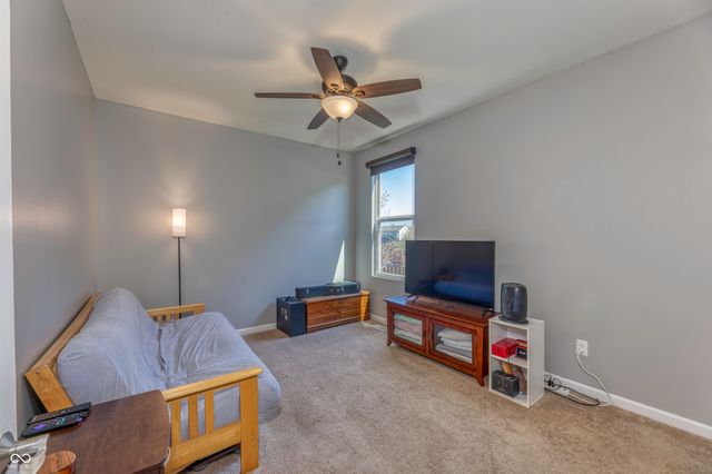 13782 Park Royal Way, Fishers, IN 46037