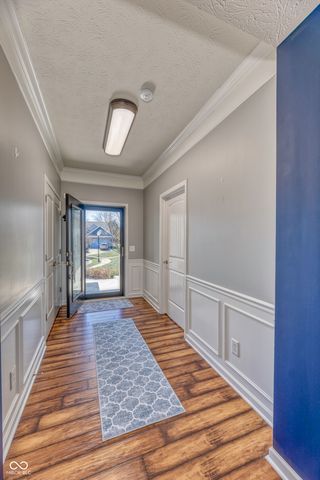 13782 Park Royal Way, Fishers, IN 46037