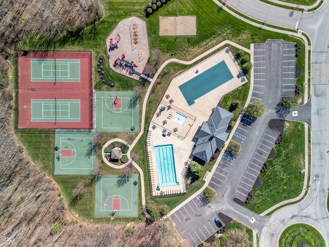 13782 Park Royal Way, Fishers, IN 46037
