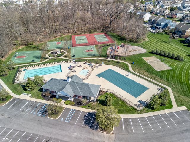13782 Park Royal Way, Fishers, IN 46037