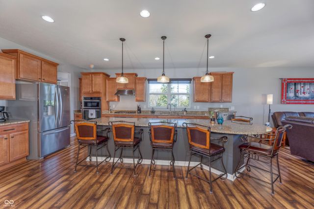 13782 Park Royal Way, Fishers, IN 46037