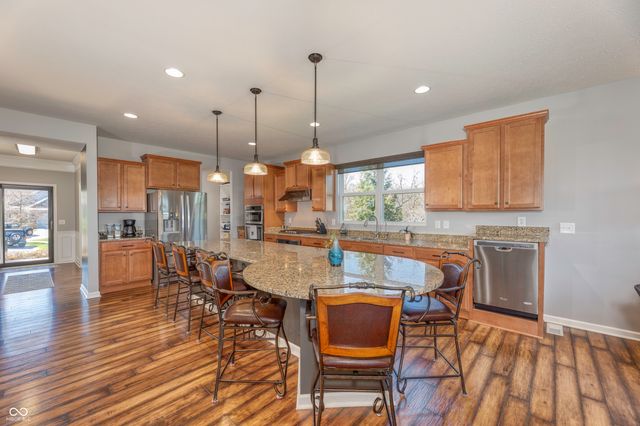 13782 Park Royal Way, Fishers, IN 46037