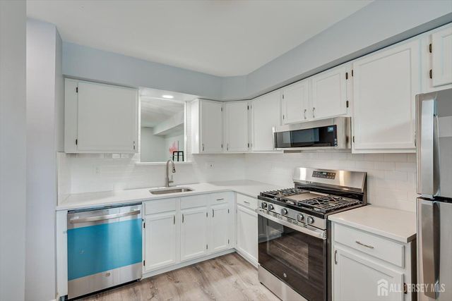 822 Darlington Drive, Old Bridge, NJ 08857